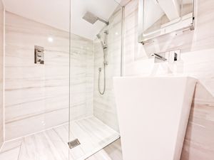 Photo 24- click for photo gallery